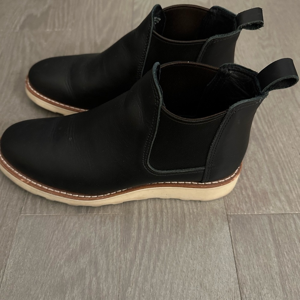 Redwing Classic Chelsea Boots